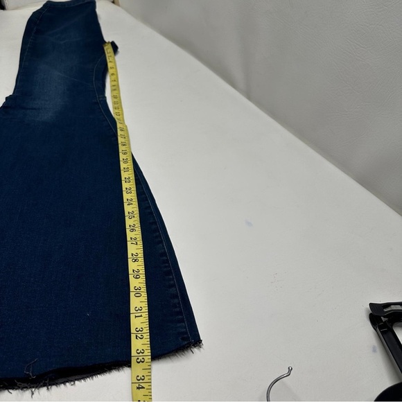 Free people we the free blue midnight Women's Blue Flared Jeans size 29 nwt - Picture 8 of 10